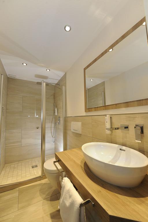 Landidyll Hotel Haus Hochstein Eslohe Szoba fotó